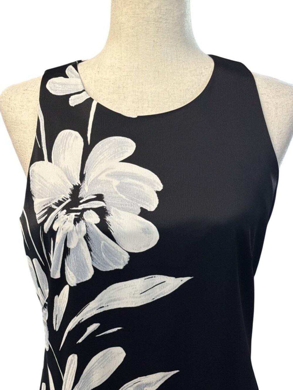 Anne Klein Womens Sleeveless Fitted Midi Dress~Size 4~Black Floral Fit NWT L1617 - Picture 2 of 9